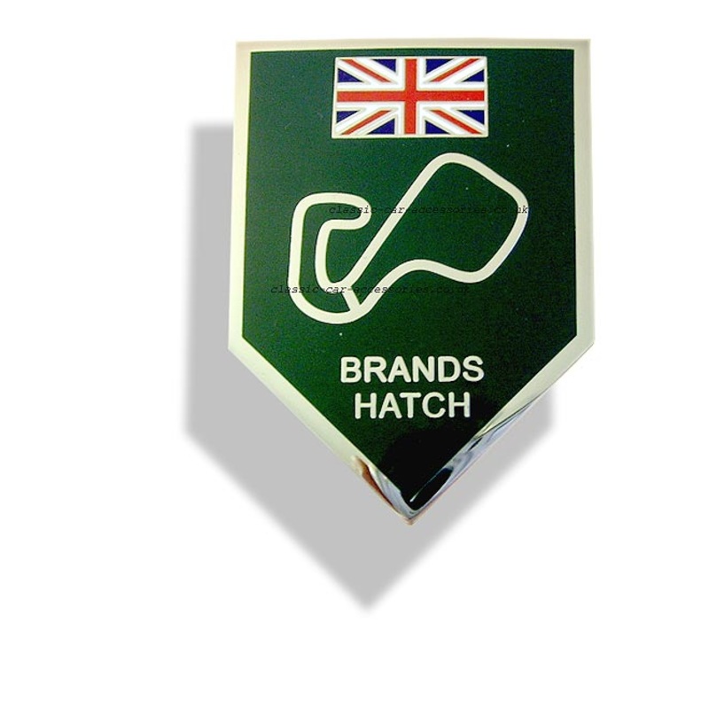 Brands Hatch enamelled metal badge – CXB0252