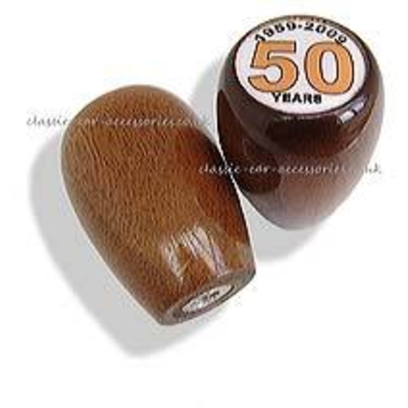 Wood or leather gear knobs with Mini anniversary logo – CX10910